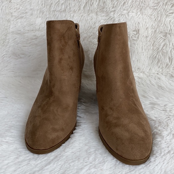 Style & Co Wynonaaf  Fashion Boots, Taupe, Size 10 - Picture 6 of 13